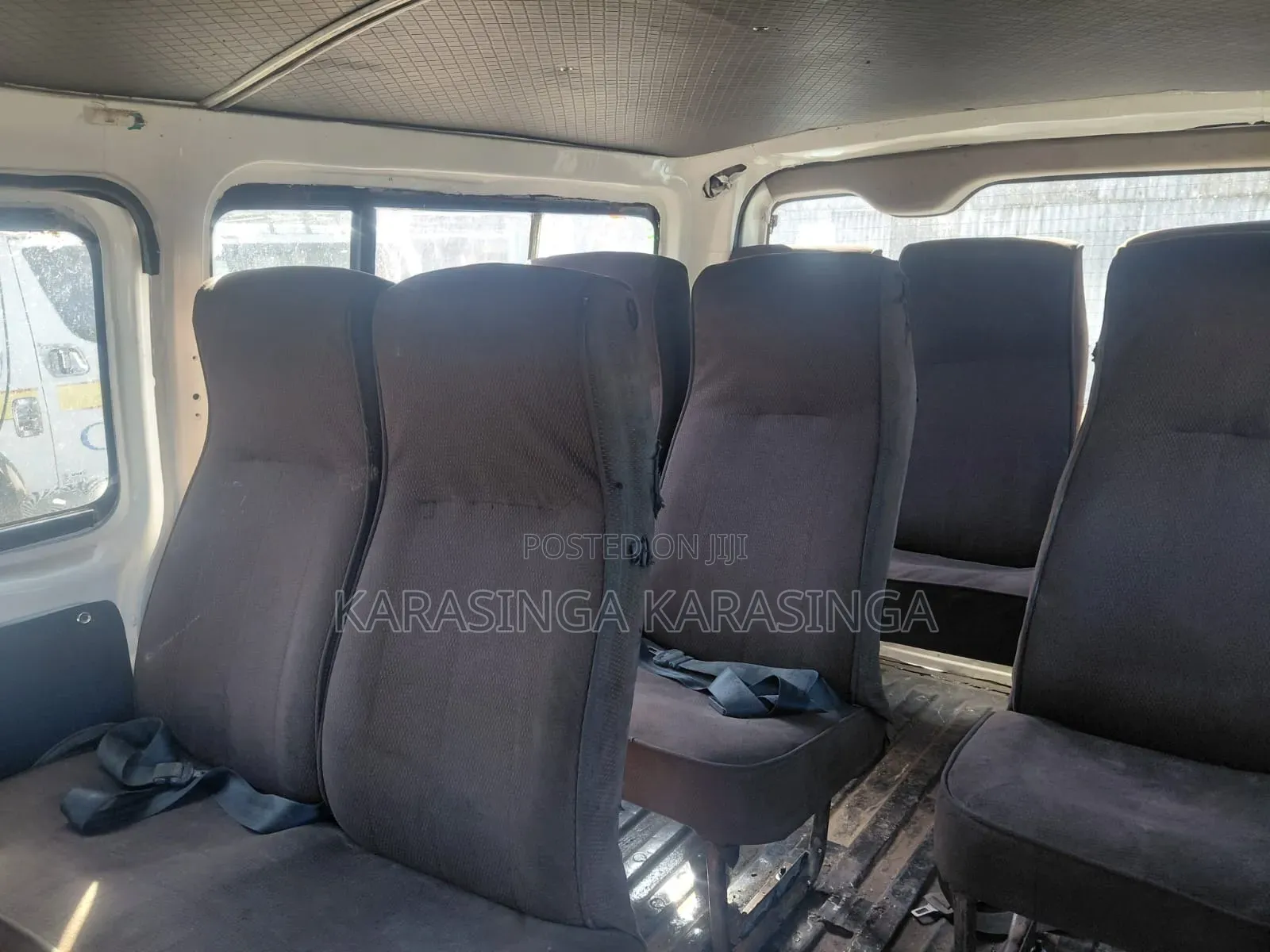 Toyota HiAce 2010 White