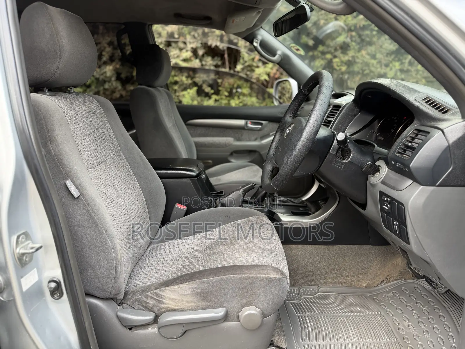 Toyota Land Cruiser Prado 2.7 5dr 2003 Silver