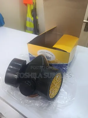 Double Cartridge Chemical Respirator NP 306
