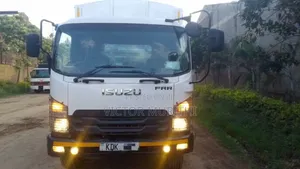Isuzu FRR 90 2022 White