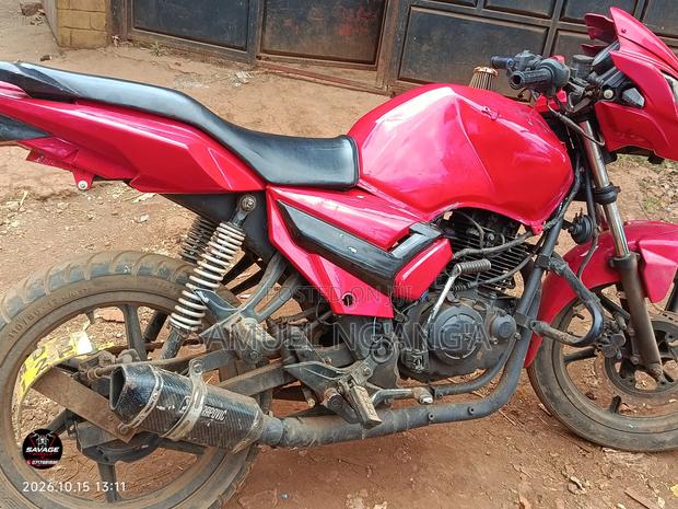 TVS Apache 180 RTR 2010 Red - thumbnail 3