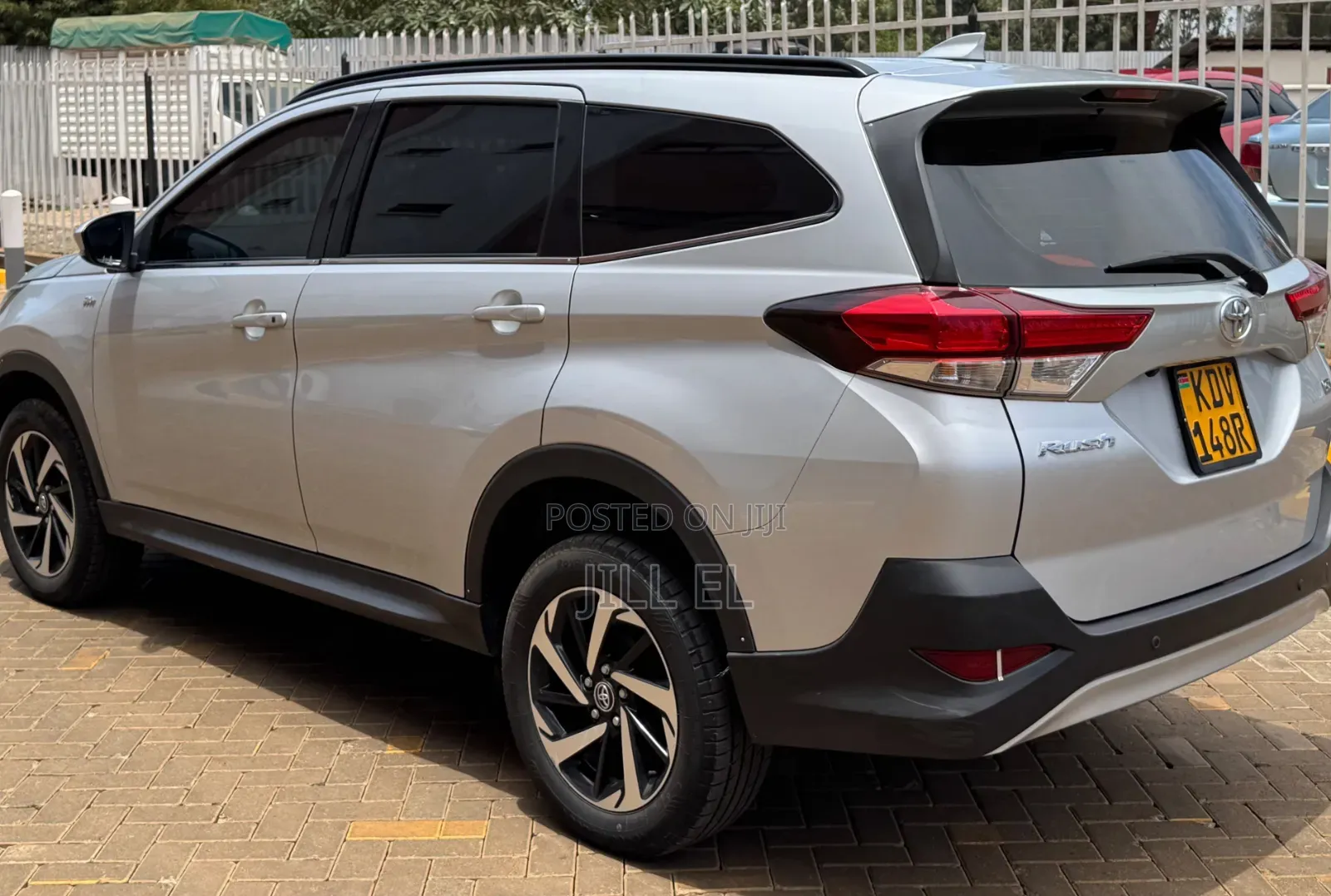 Mitsubishi Outlander 2.0 PHEV AWD 2016 Silver