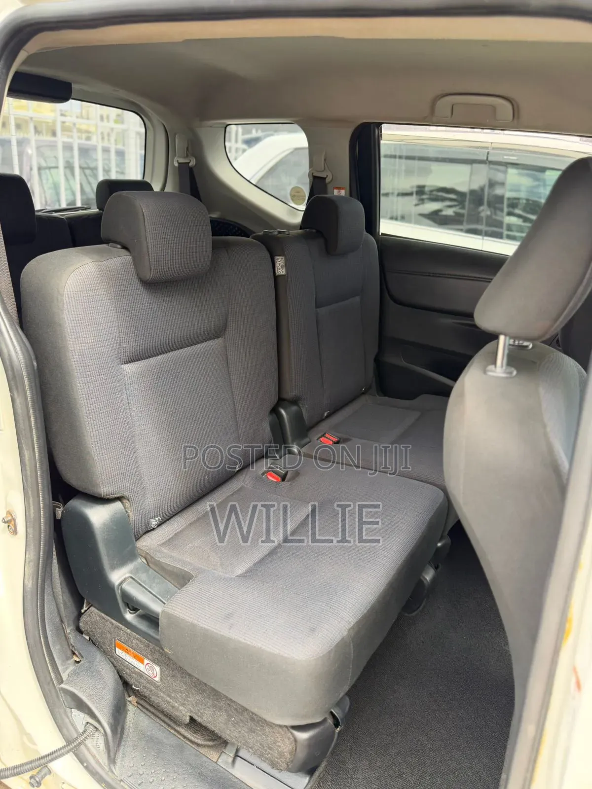Toyota Sienta 2018 White