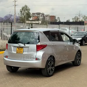 Toyota Ractis 2012 Silver