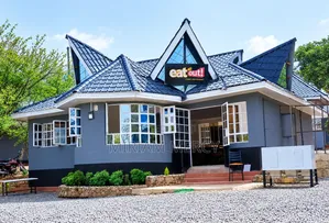 Magnificent Commercial Hotel