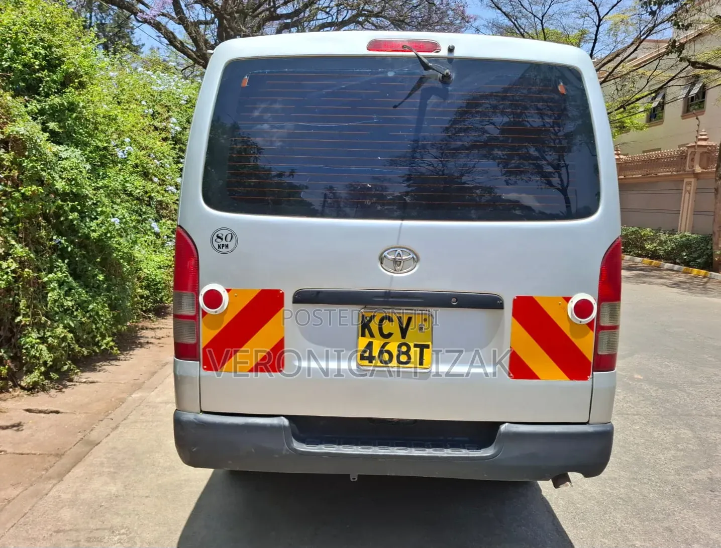 Toyota HiAce 2012 Silver