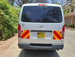 Toyota HiAce 2012 Silver