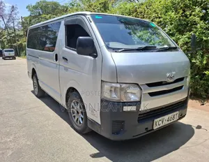 Toyota HiAce 2012 Silver