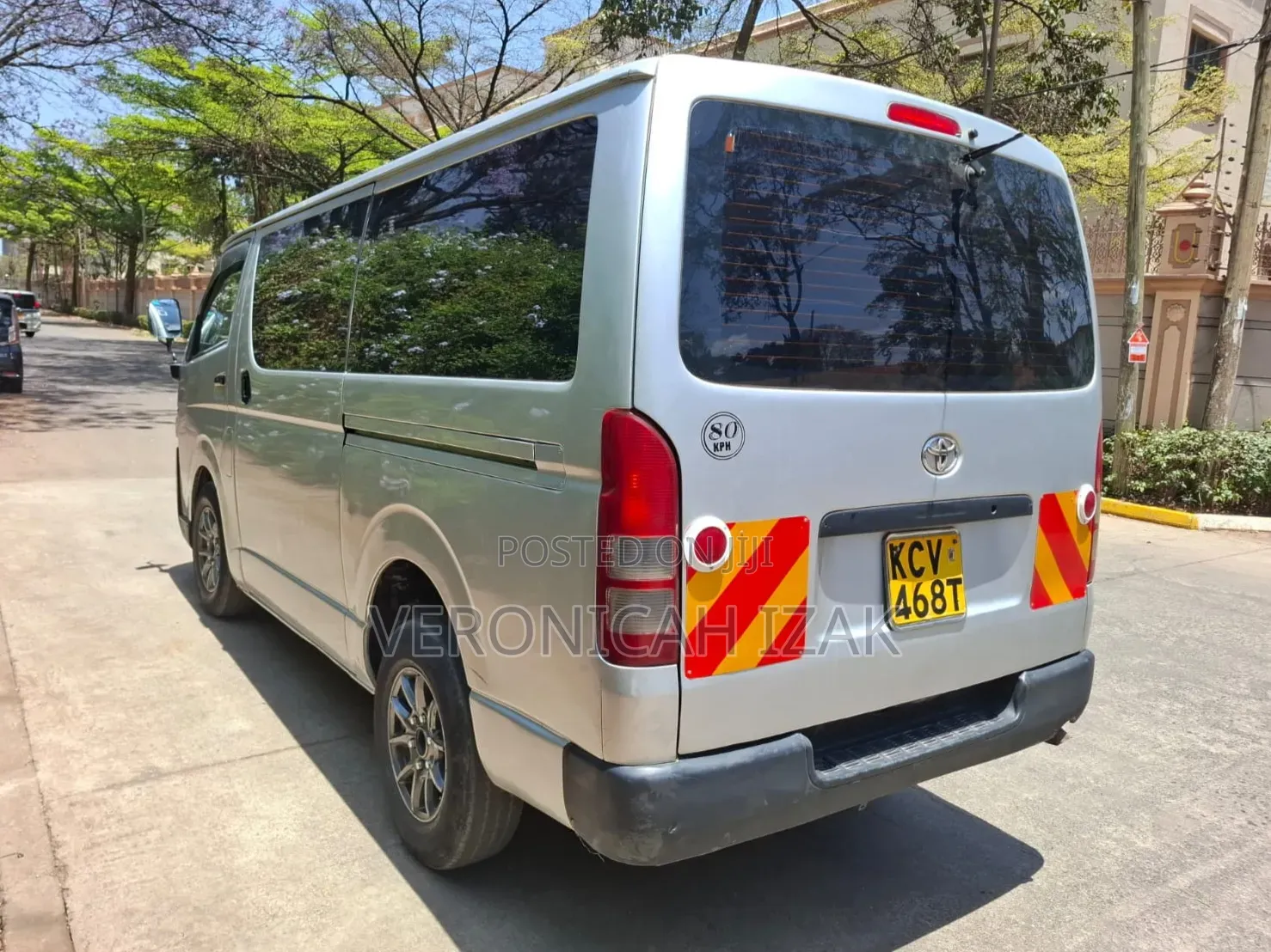 Toyota HiAce 2012 Silver
