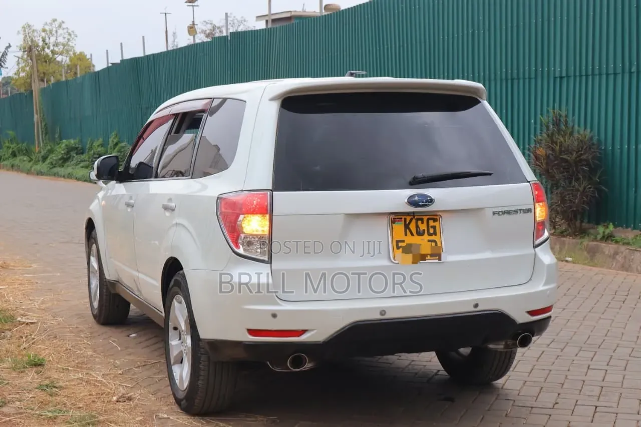 Subaru Forester 2009 White