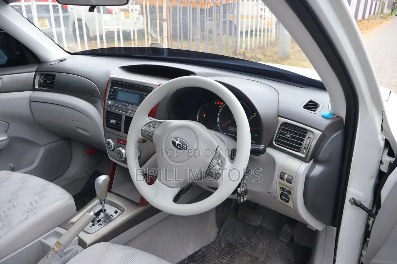 Subaru Forester 2009 White