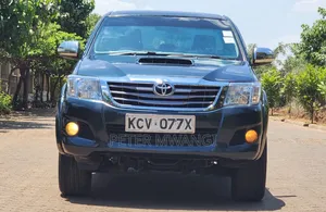 Toyota Hilux 2012 Gray