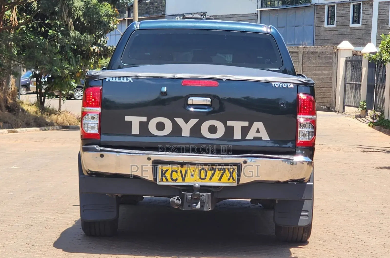 Toyota Hilux 2012 Gray
