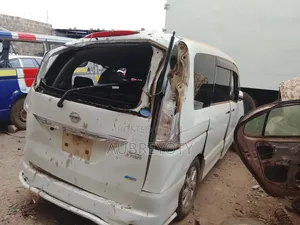 Nissan Serena 2013 White