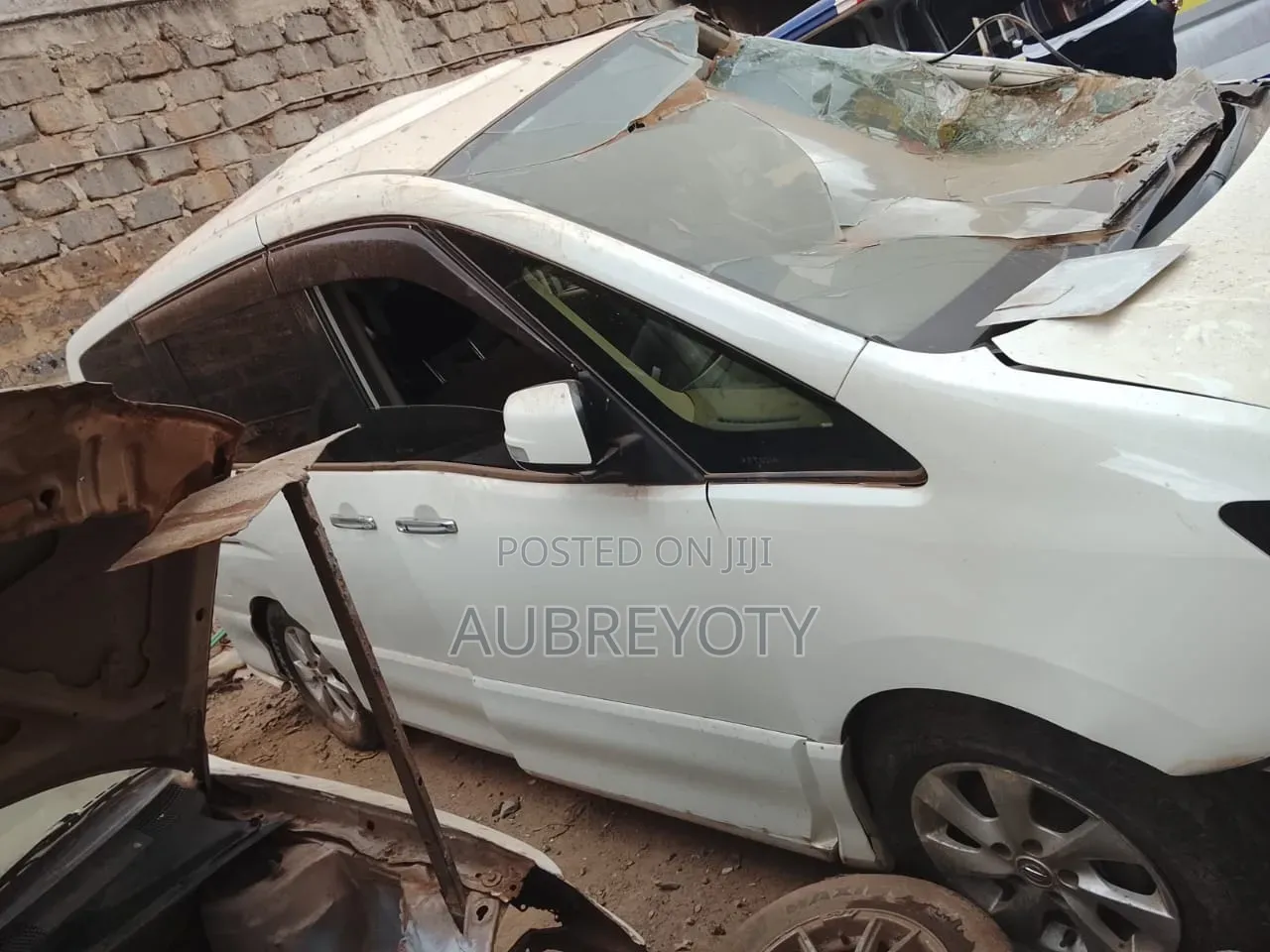 Nissan Serena 2013 White