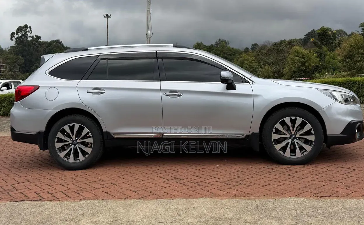Subaru Outback 2016 Silver