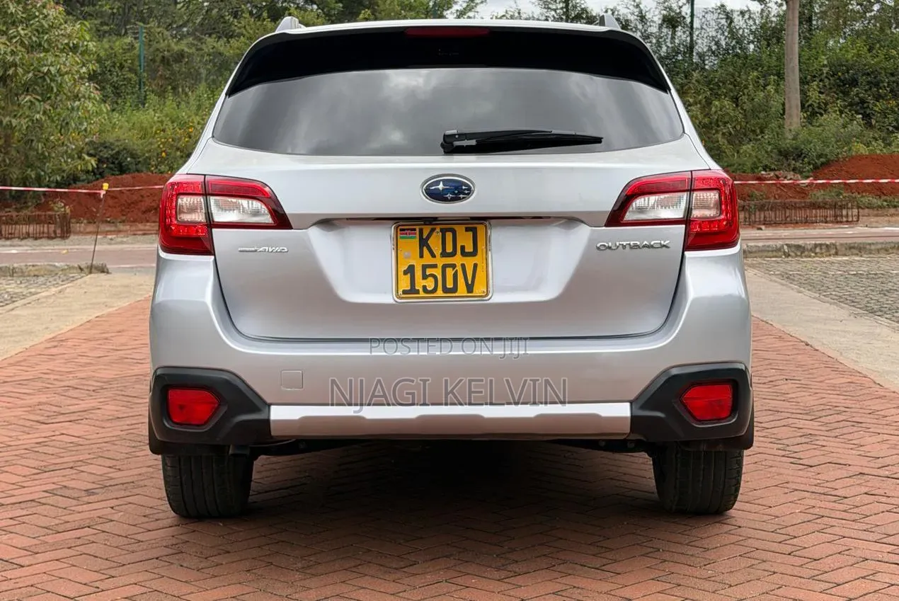 Subaru Outback 2016 Silver