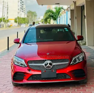 Mercedes-Benz C200 2019 Red