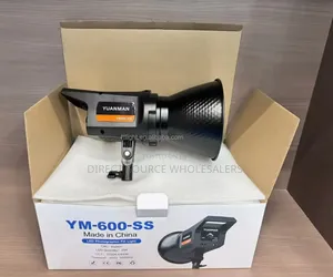 YM-600-SS LED Video and Photography Light – Warm to Cool Lighting