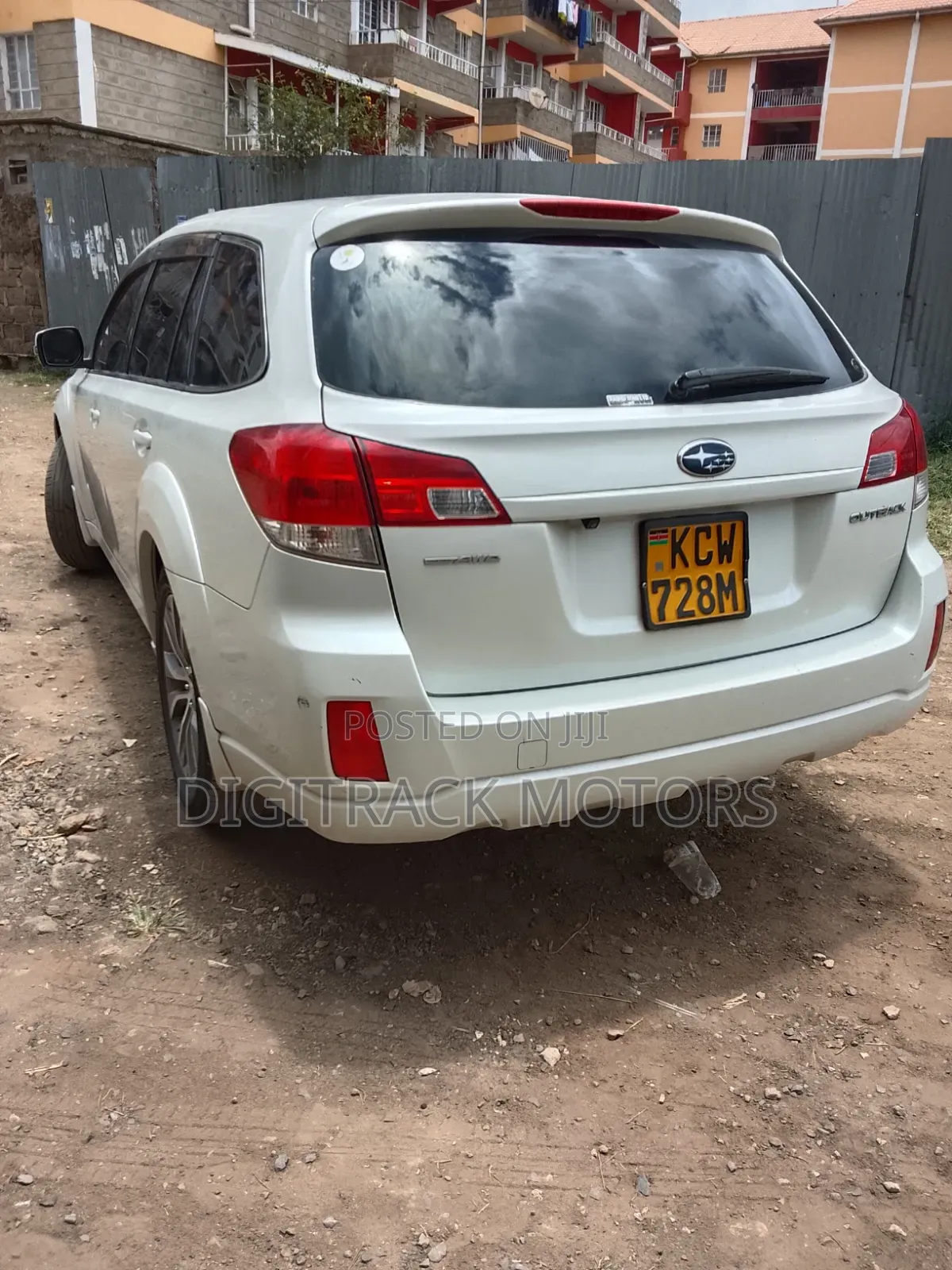 Subaru Outback 2013 White
