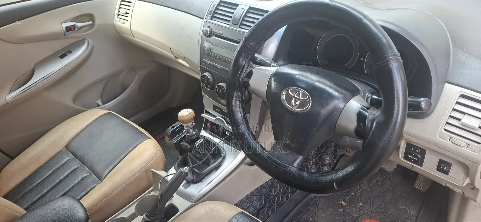 Toyota Corolla 2010 Gray