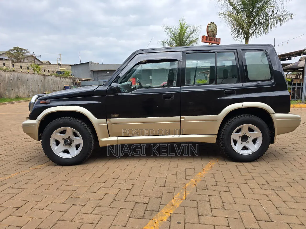 Suzuki Escudo 1995 Black