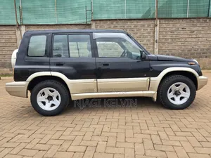 Suzuki Escudo 1995 Black
