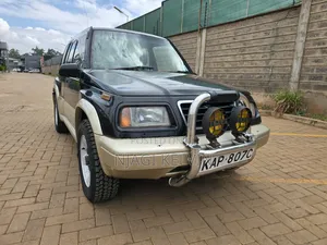 Suzuki Escudo 1995 Black