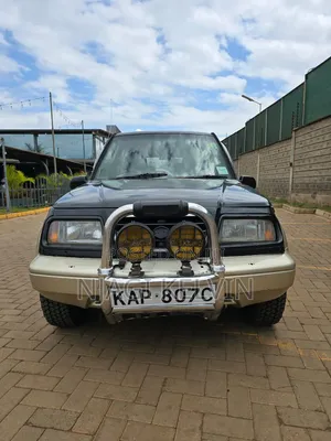 Suzuki Escudo 1995 Black