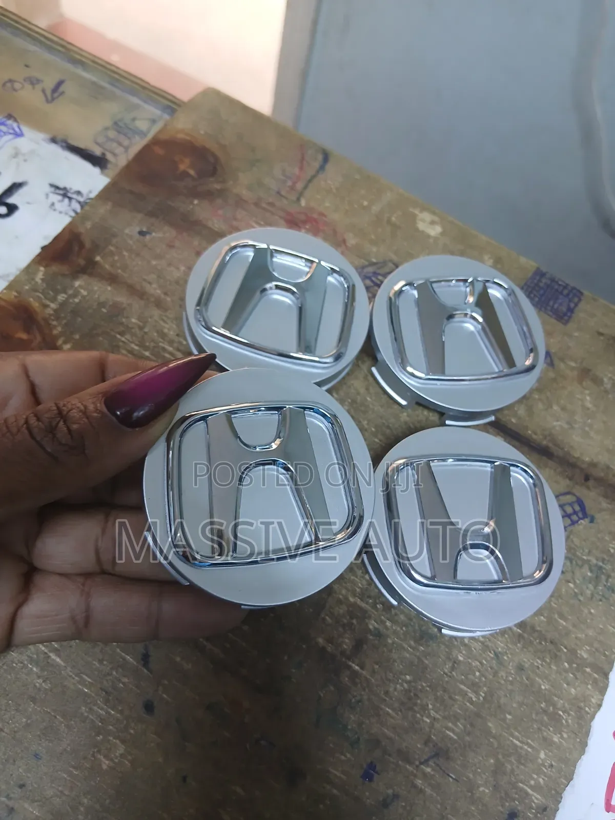 Silver Honda Centre Wheel Caps