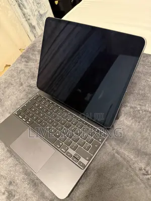 Apple iPad Pro 13 (2025) 512 GB Black