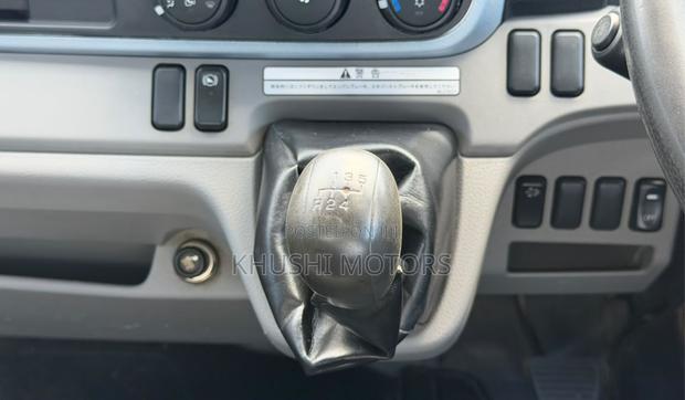 Mitsubishi - thumbnail 8