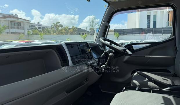 Mitsubishi - thumbnail 7