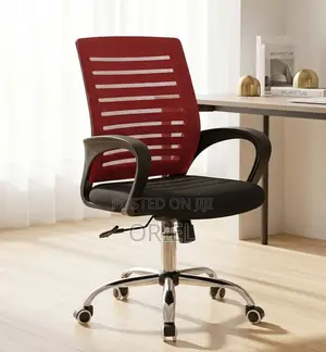 Ergonomic Mesh Office Chair – Supportive Seating for Workstations