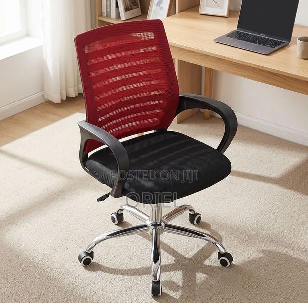 Ergonomic Mesh Office Chair – Supportive Seating for Workstations - thumbnail 7