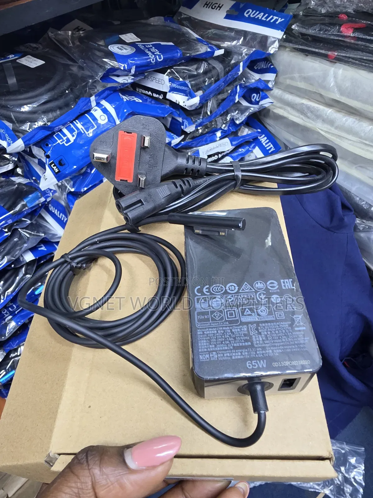Microsoft Surface Pro 5 Charger 15v by 4a With Power Cord.