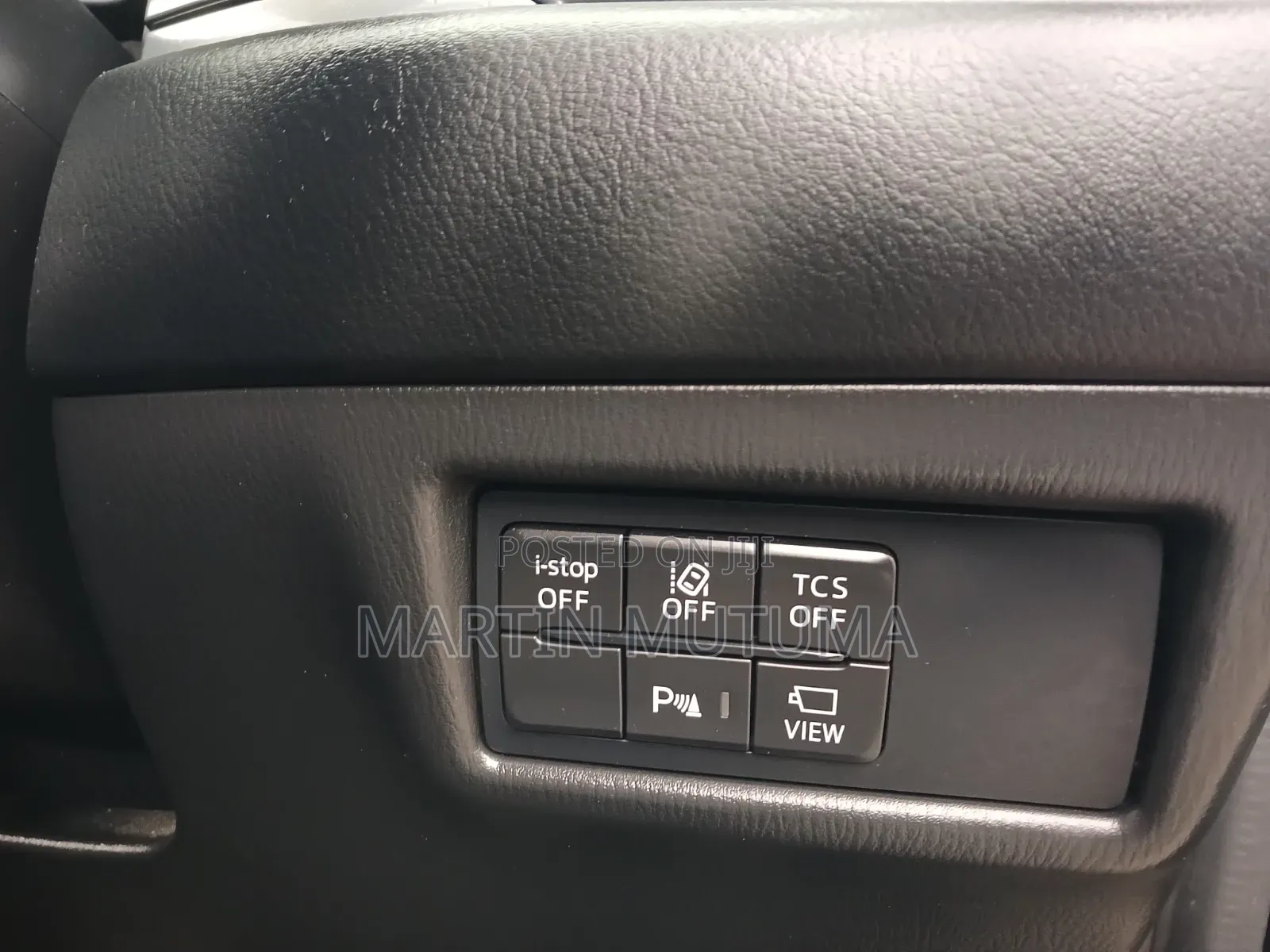 Mazda AZ 2019