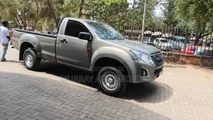 Isuzu D-MAX 2021 Gray
