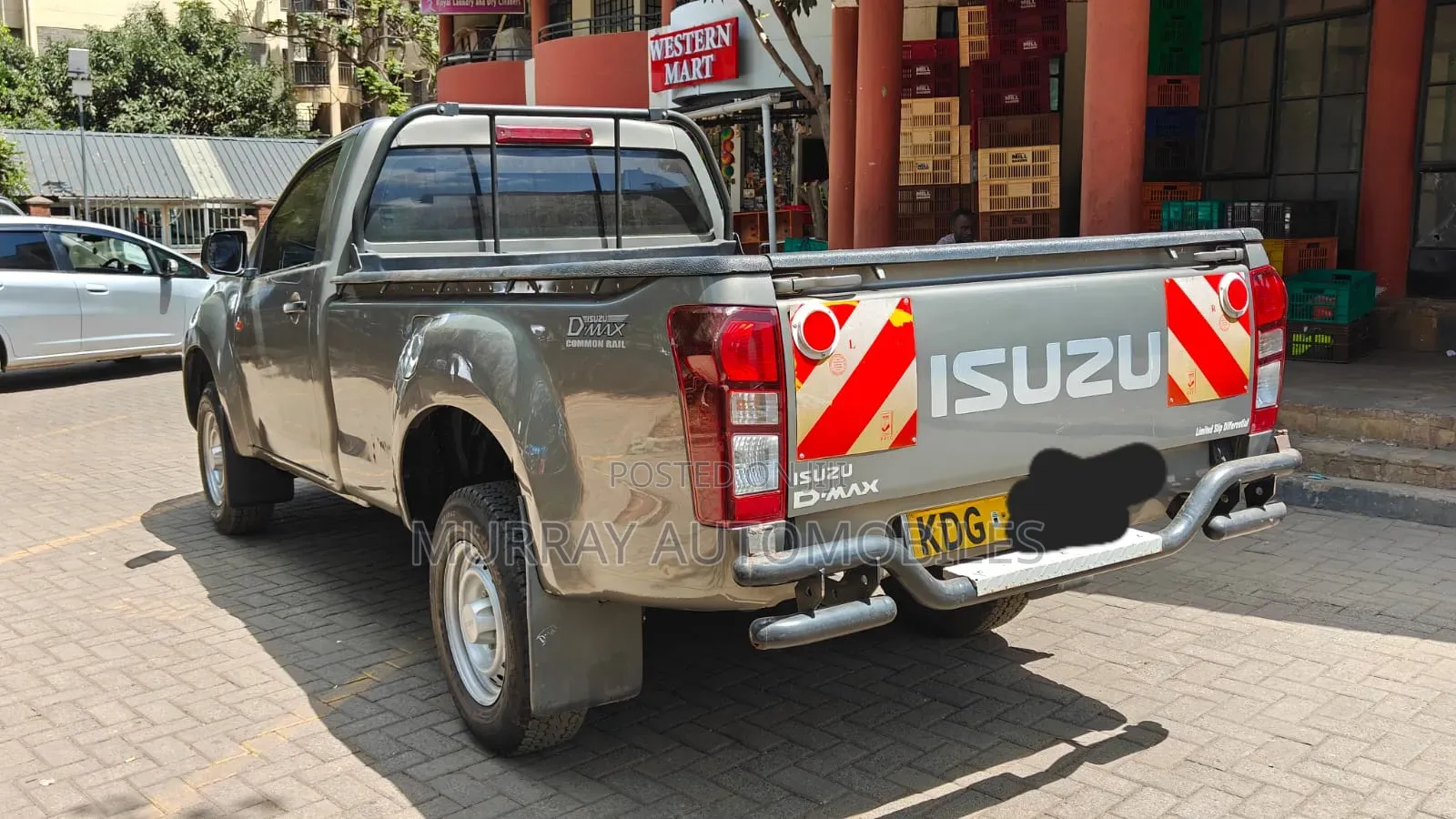 Isuzu D-MAX 2021 Gray