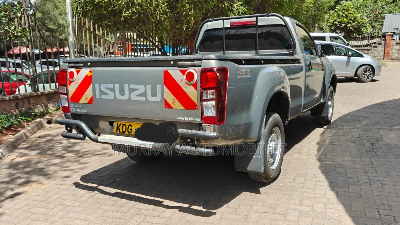 Isuzu D-MAX 2021 Gray