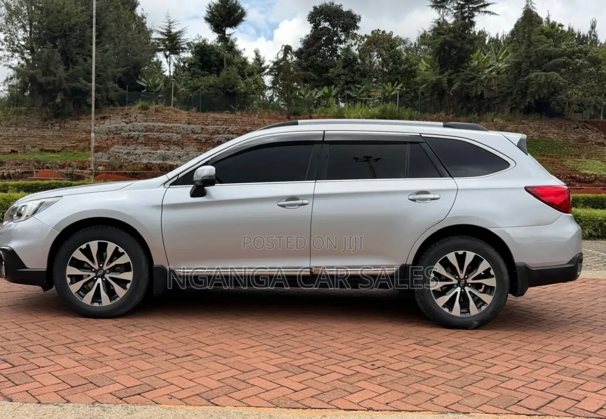 Subaru Outback 2016 Silver