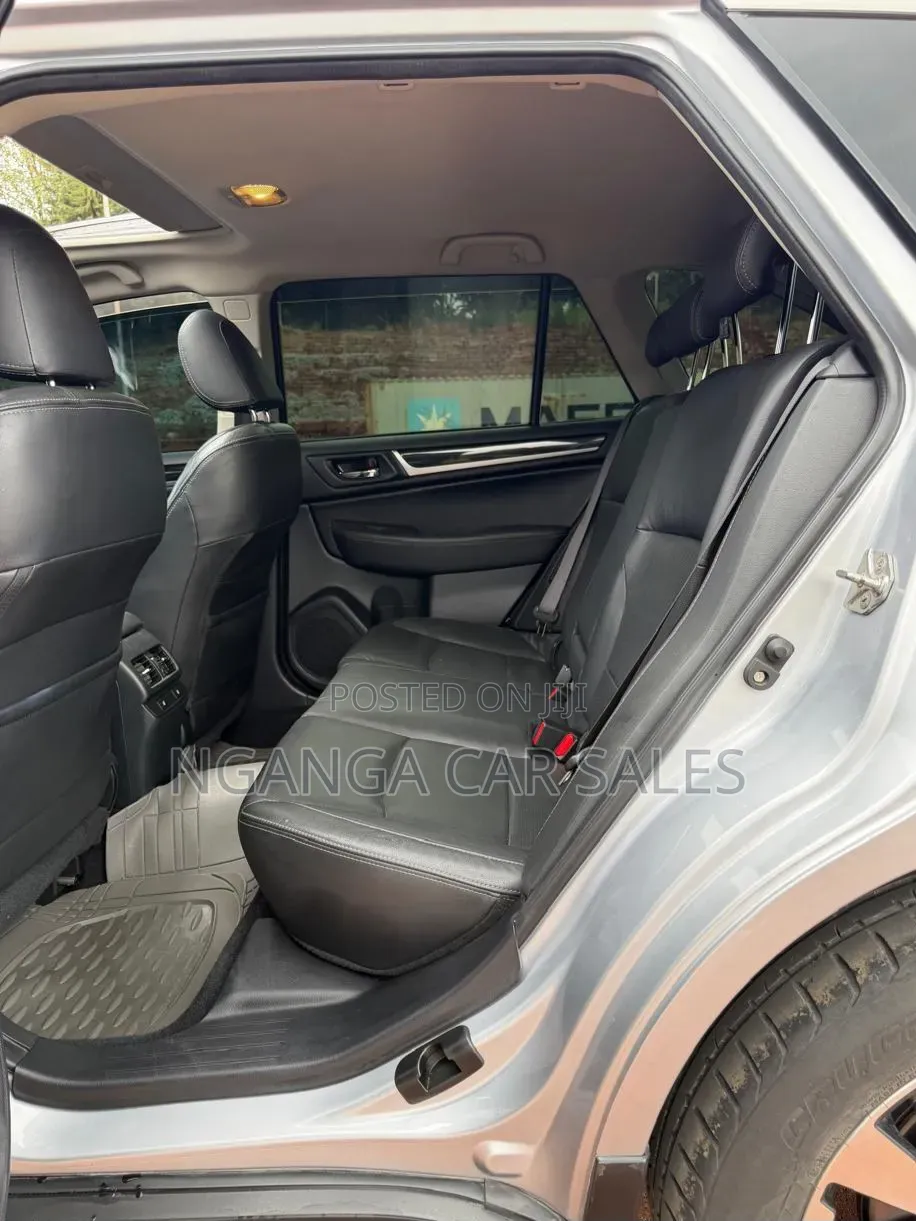 Subaru Outback 2016 Silver