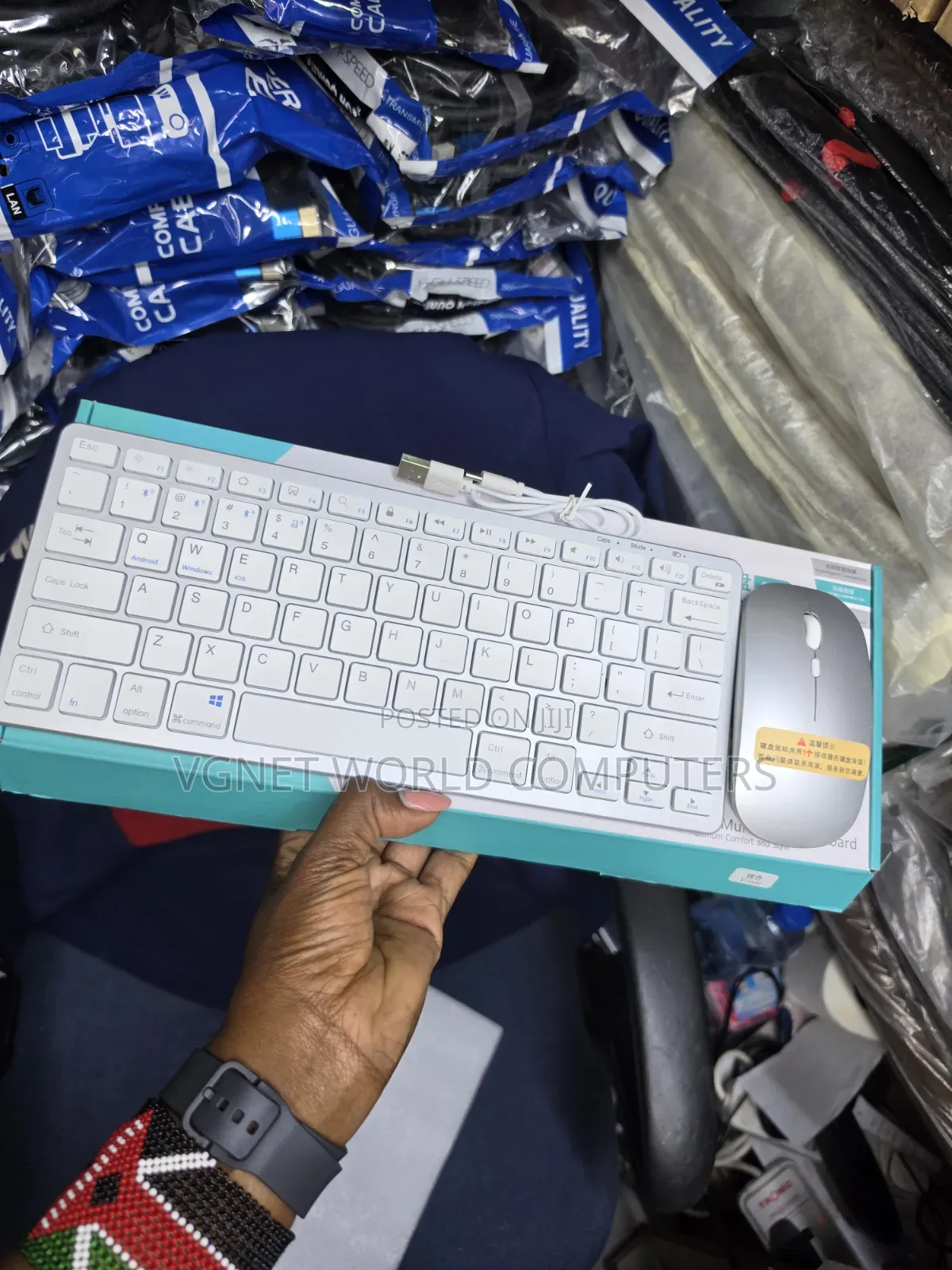 White Bluetooth Keyboard and Mouse Set Slim Rechargeable