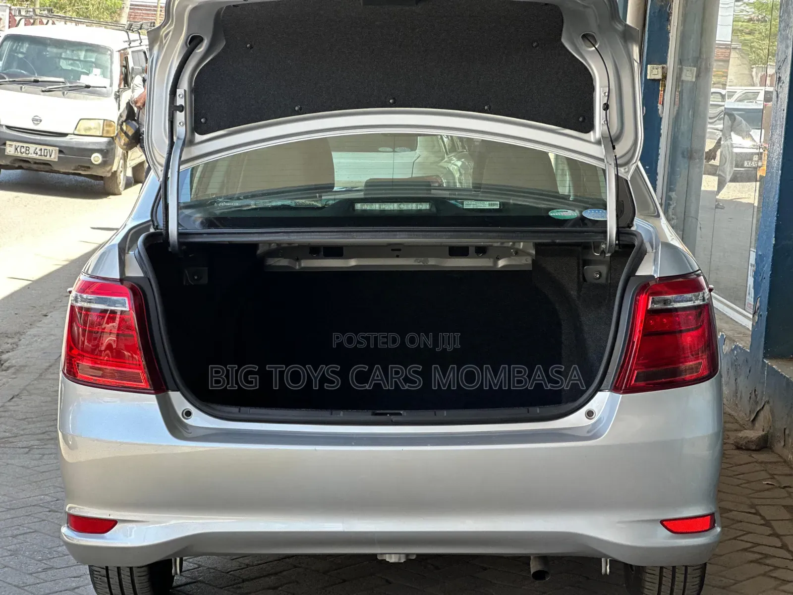 Toyota Axio 2019 Silver
