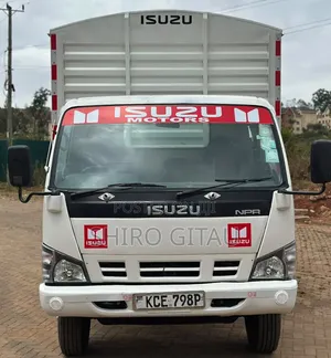 Isuzu NPR Local