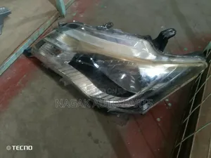Toyota Fielder 2012 Non Xenon