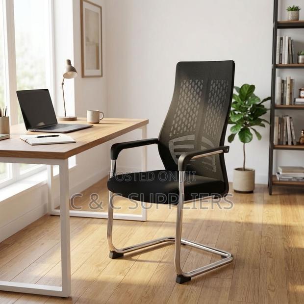 Ergonomic Cantilever Visitor's Chair - thumbnail 7