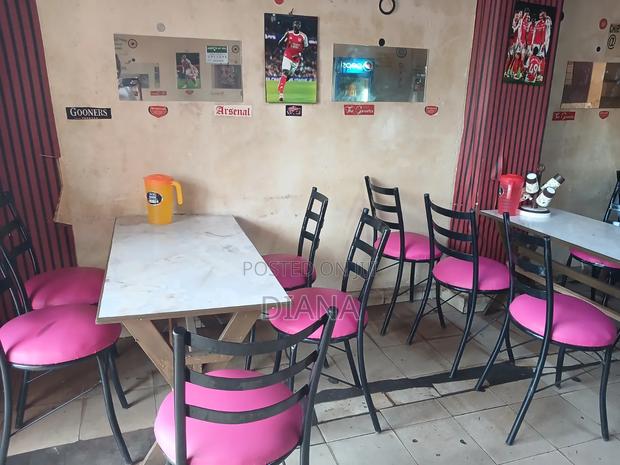 Restaurant Seats - thumbnail 2