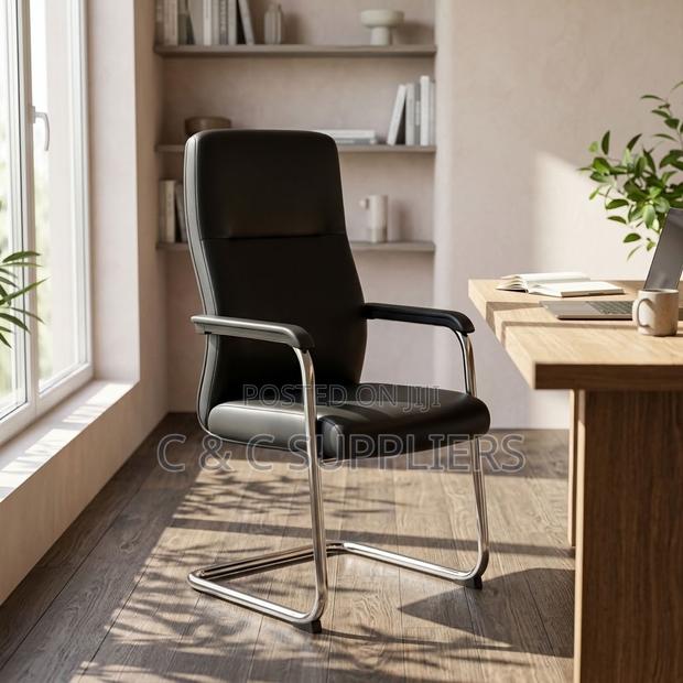 Ergonomic Leather Meeting Chair - thumbnail 4