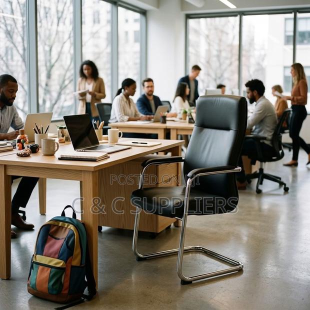 Ergonomic Leather Meeting Chair - thumbnail 7